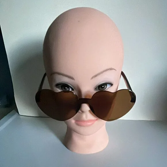 *♪ Heart shaped sunglasses Brown - 2 pair Bundle - Brand New! *♪ - Picture 2 of 15